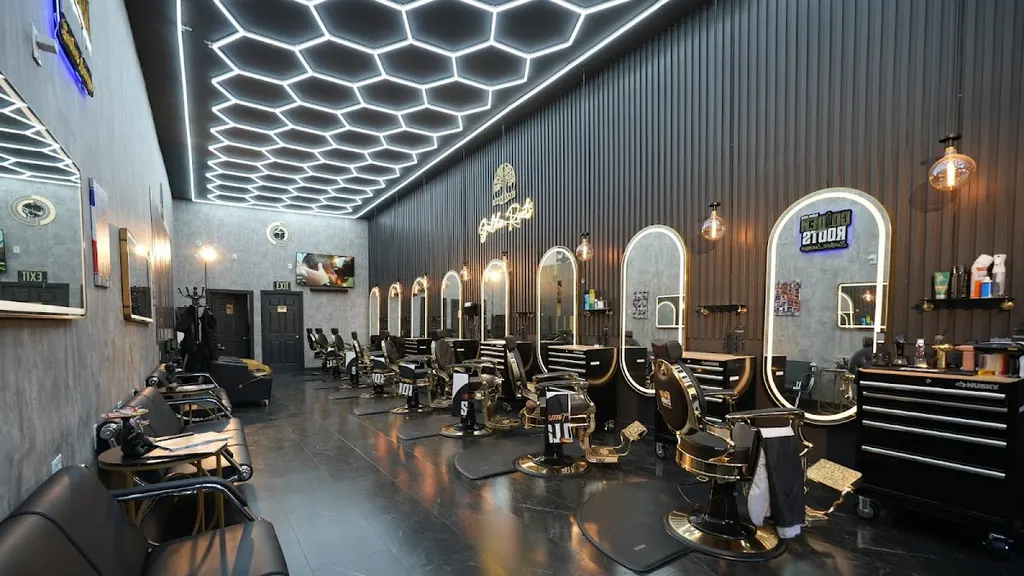 Golden Roots Barber Lounge — Barber shop in Oakland